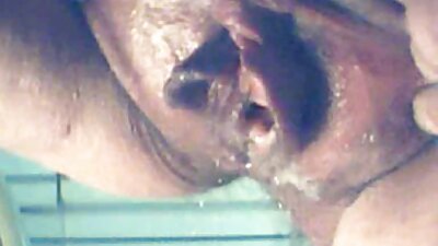 Sludderet fristerinne gir en blow job og blir banket