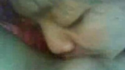 Fantastisk babe med store knockers får fitta hennes fylt med cum